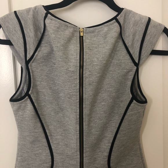 Sheath dress. - Picture 4 of 5